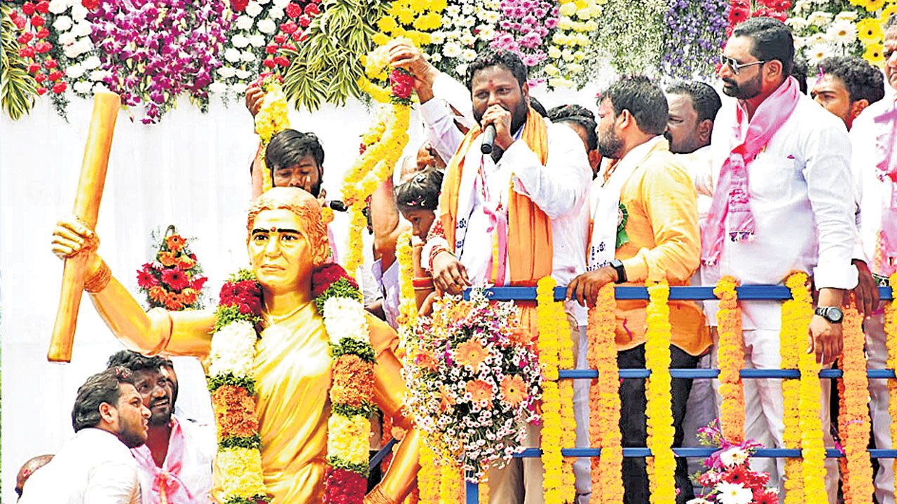 చాకలి ఐలమ్మ పోరాటం స్ఫూర్తిదాయకం