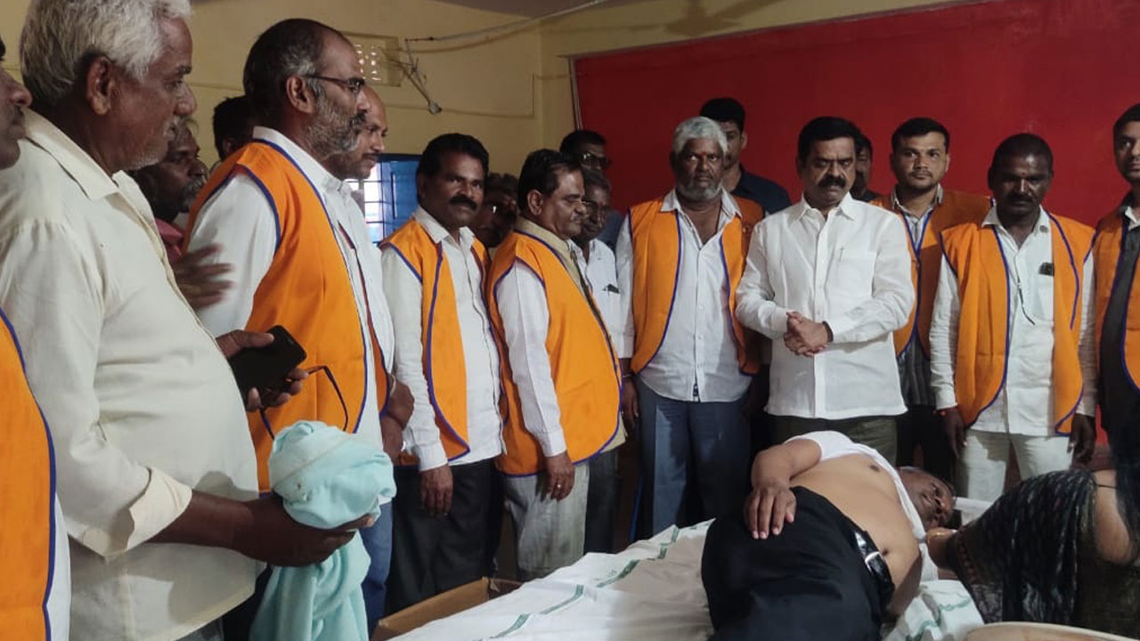 గడపగడకూ సంక్షేమ ఫలాలు