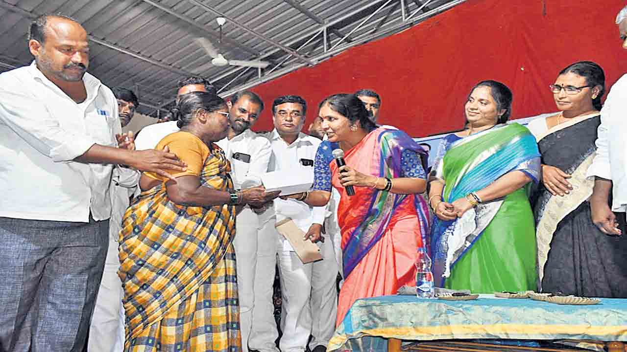 పేదలకు ‘ఆసరా’