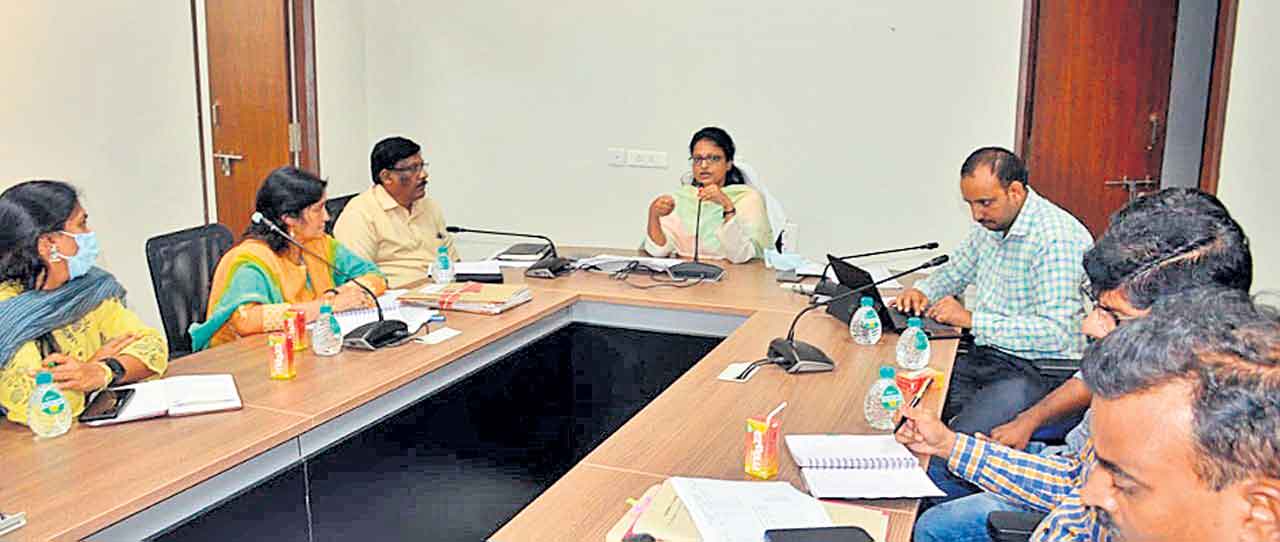 పనులను పూర్తి చేయాలి