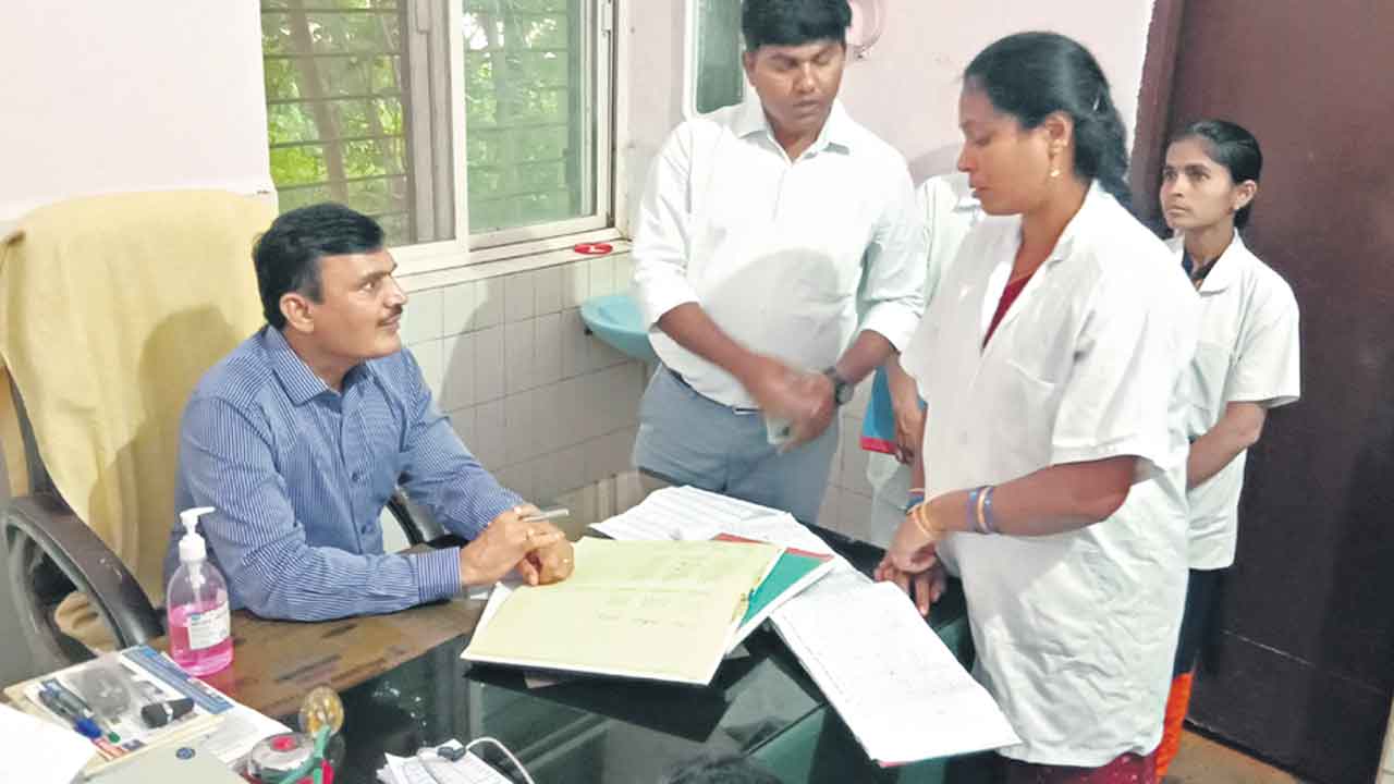 వ్యాధులపై అప్రమత్తంగా ఉండాలి