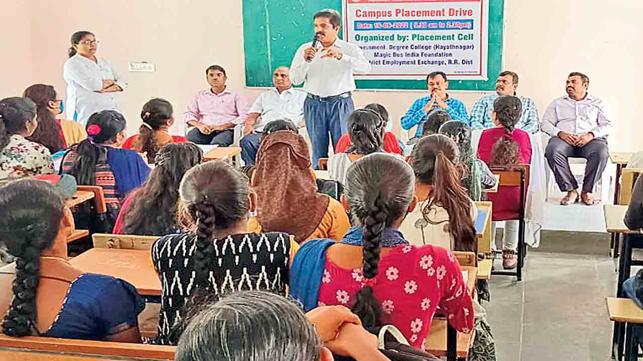 483 మందికి ఉద్యోగాలు