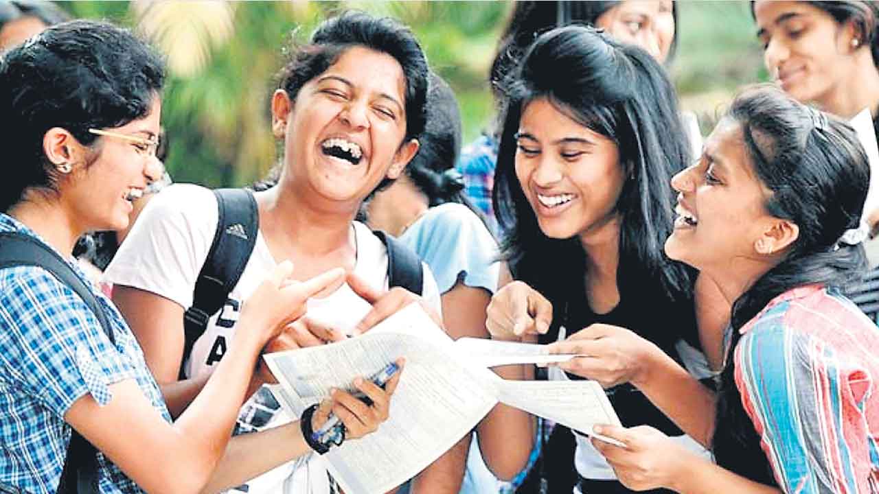 సీపీగెట్‌లో అమ్మాయిల హవా