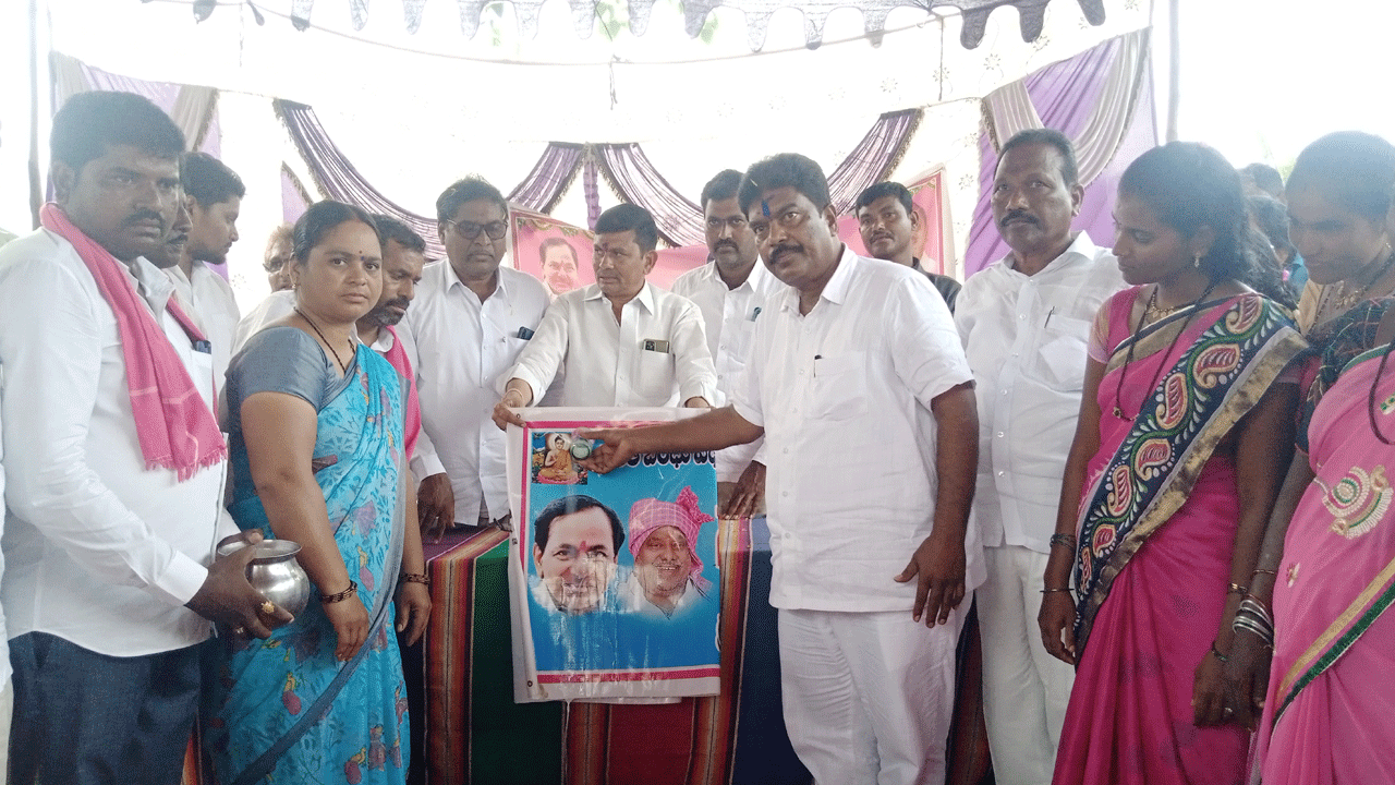 కేసీఆర్‌ చేసే పనులు.. మోదీకి చేతకావా..?