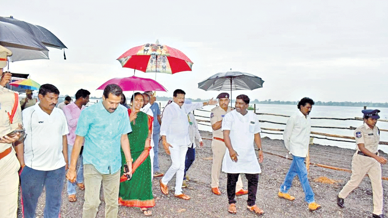 నిమజ్జనానికి వేళాయే