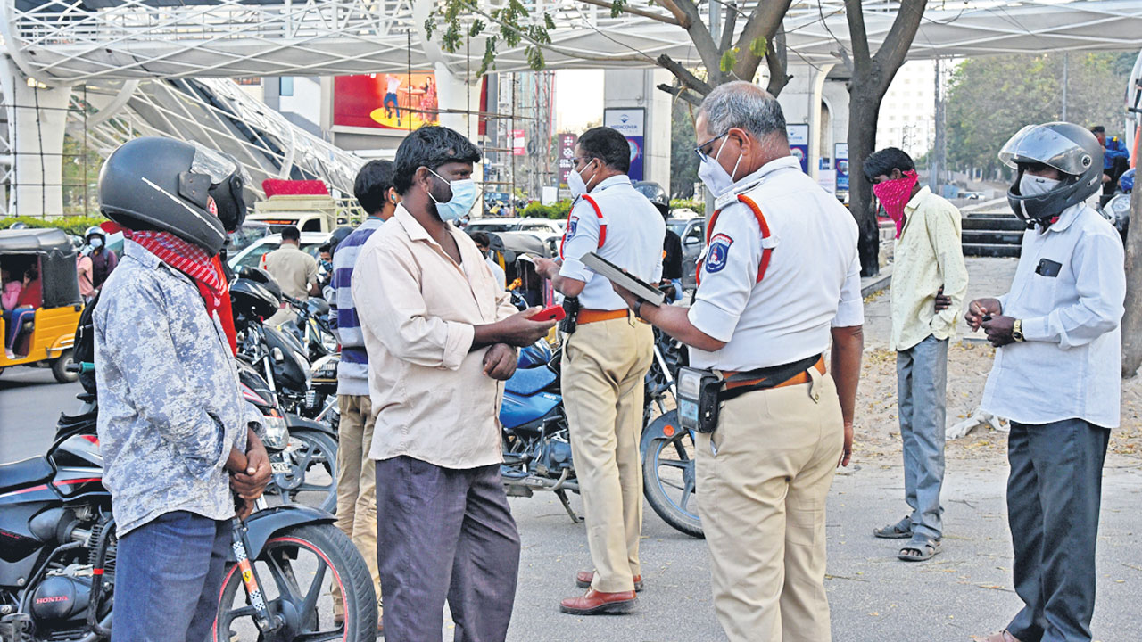 ఆపరేషన్‌ రోప్‌.. స్టాప్‌లైన్‌ దాటితే రూ.200 జరిమానా