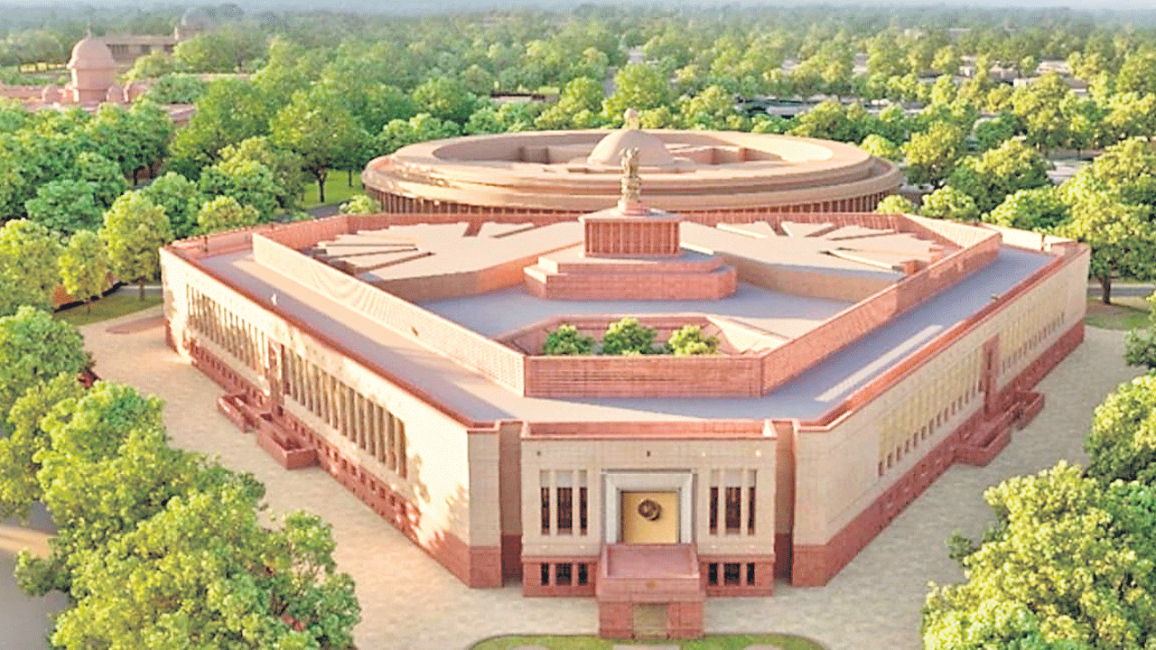 పార్లమెంట్‌ భవనానికి అంబేద్కర్‌ పేరే సముచితం