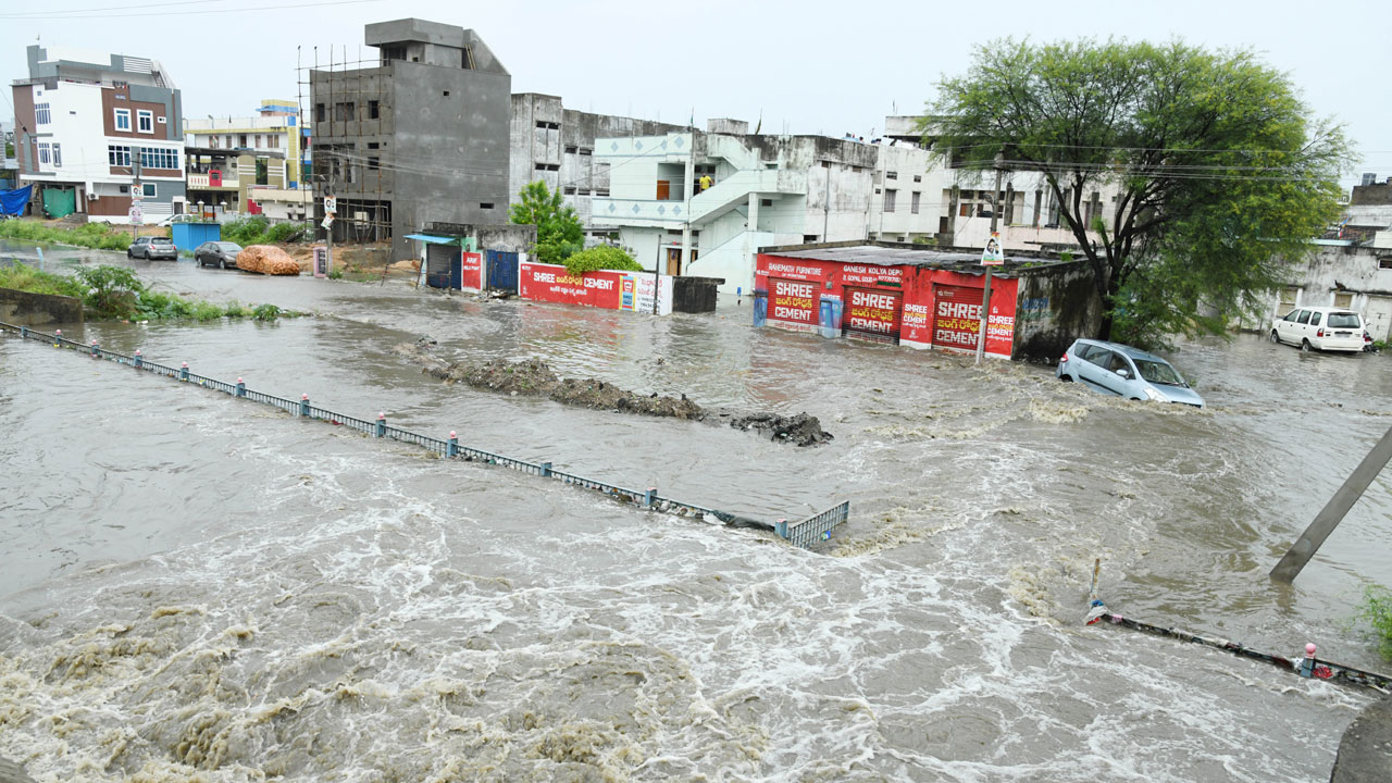 పాలమూరులో.. కుండపోత