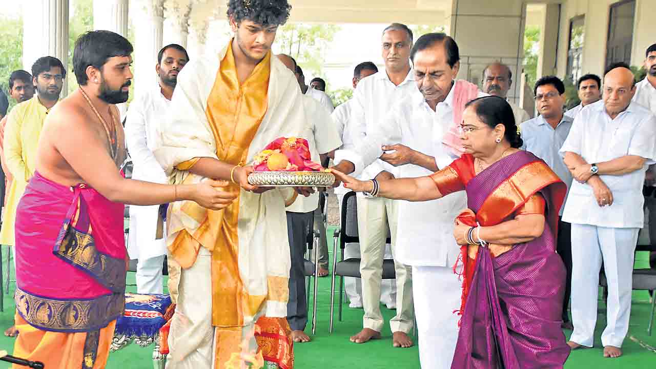 ప్రగతిభవన్‌ గణేశ్‌ నిమజ్జనం