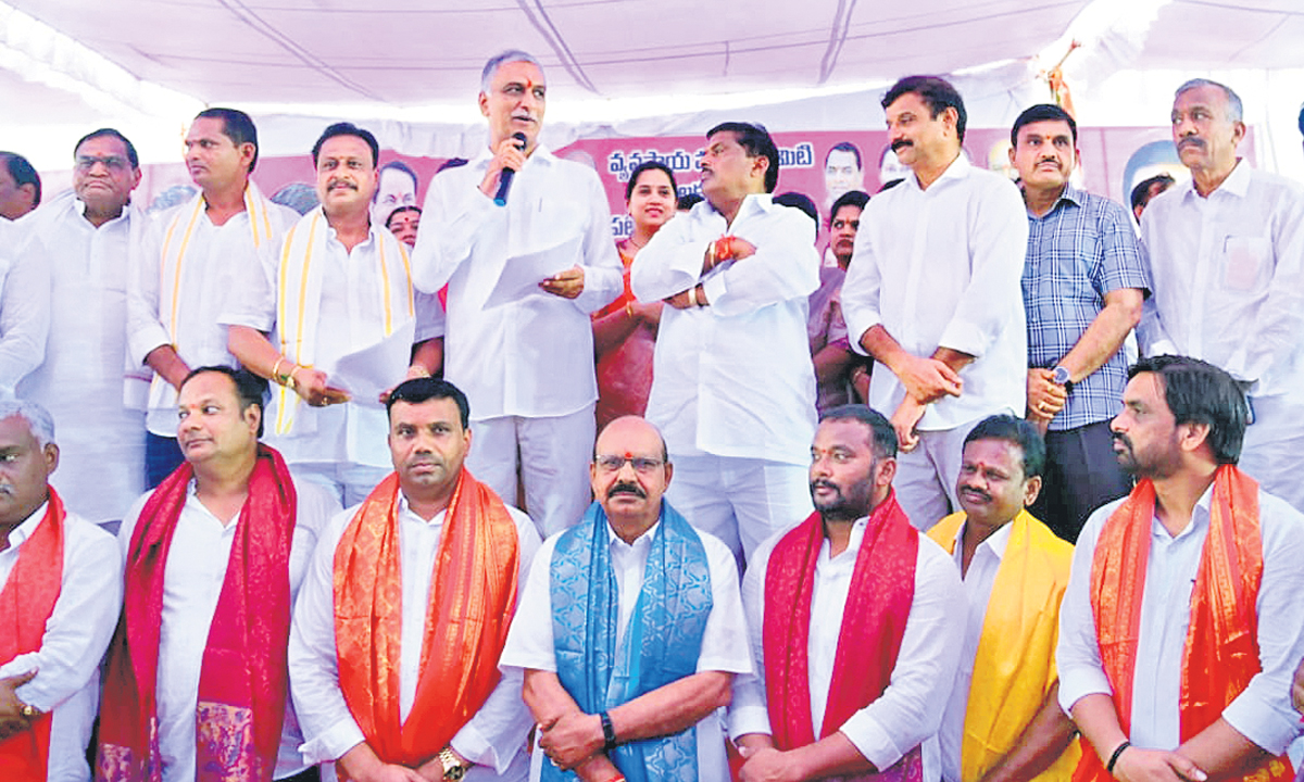 కేంద్రానివి అనాలోచిత నిర్ణయాలు