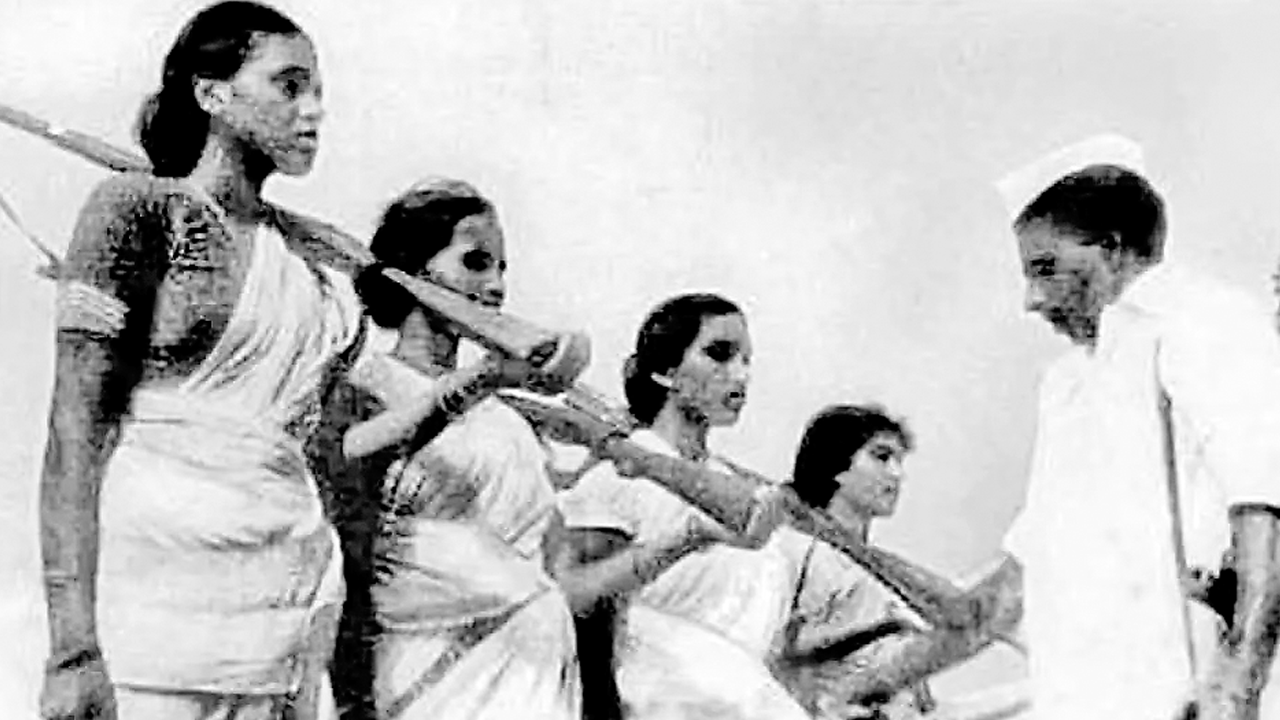 చరిత్రను వక్రీకరిస్తే వినాశనమే!