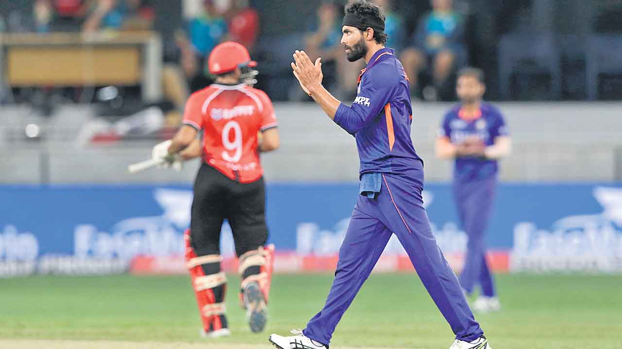 జడేజాకు గాయం