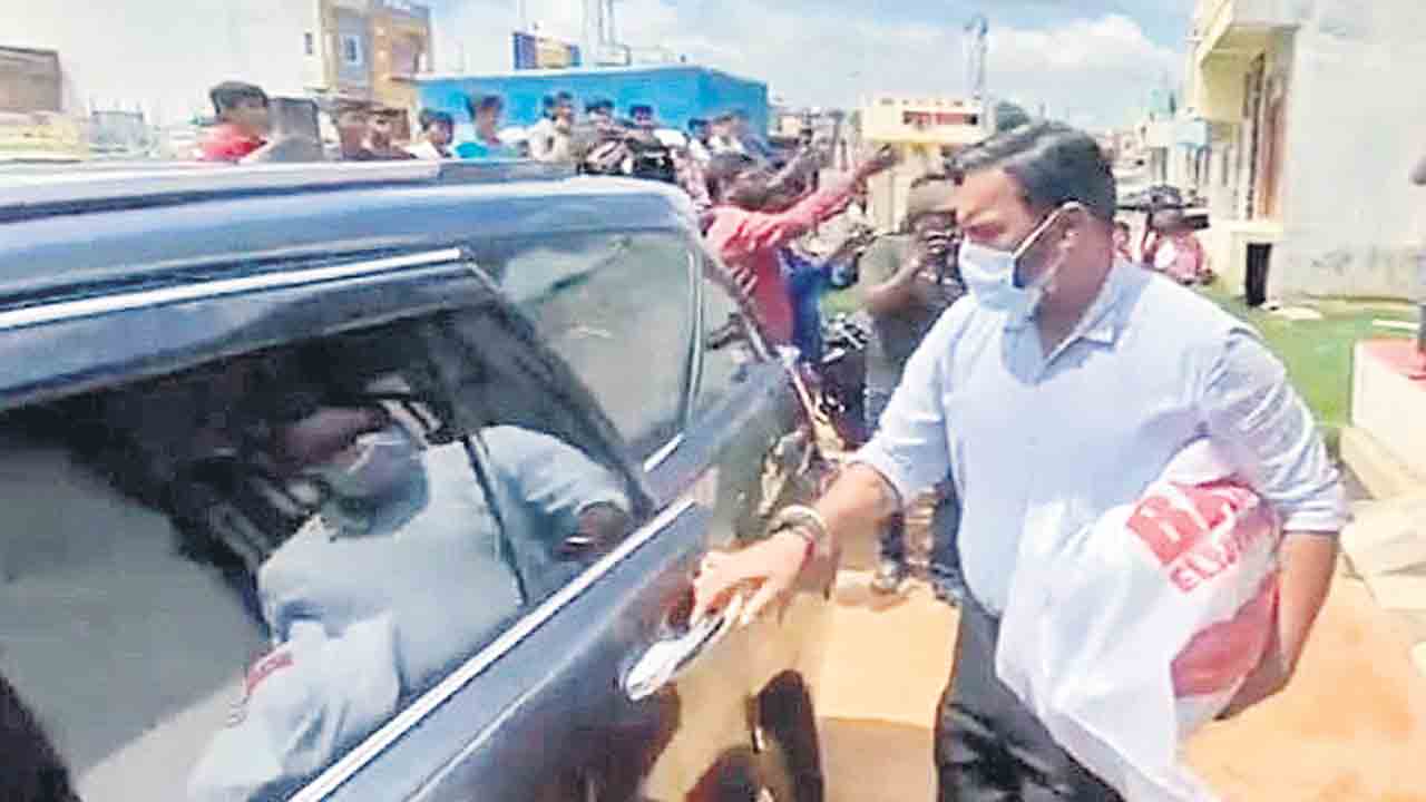 నగరంలో ఎన్‌ఐఏ సోదాలు