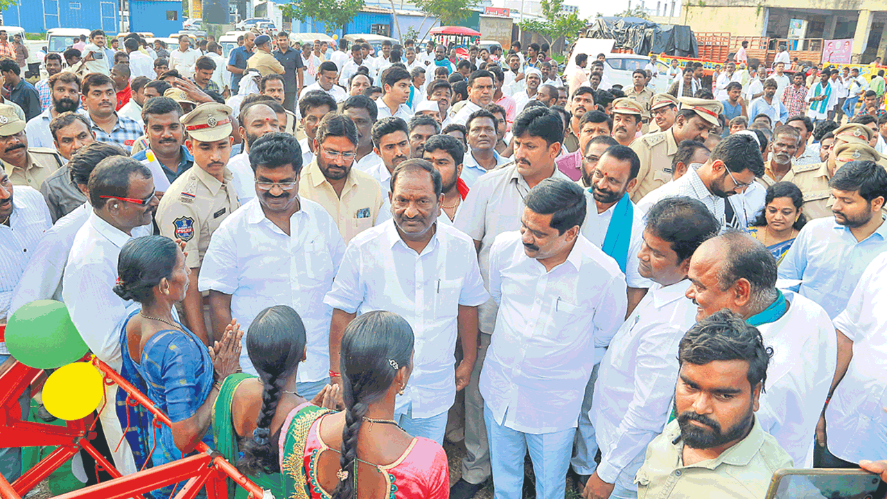 కేసీఆర్‌తో దేశమంతా దళితబంధు