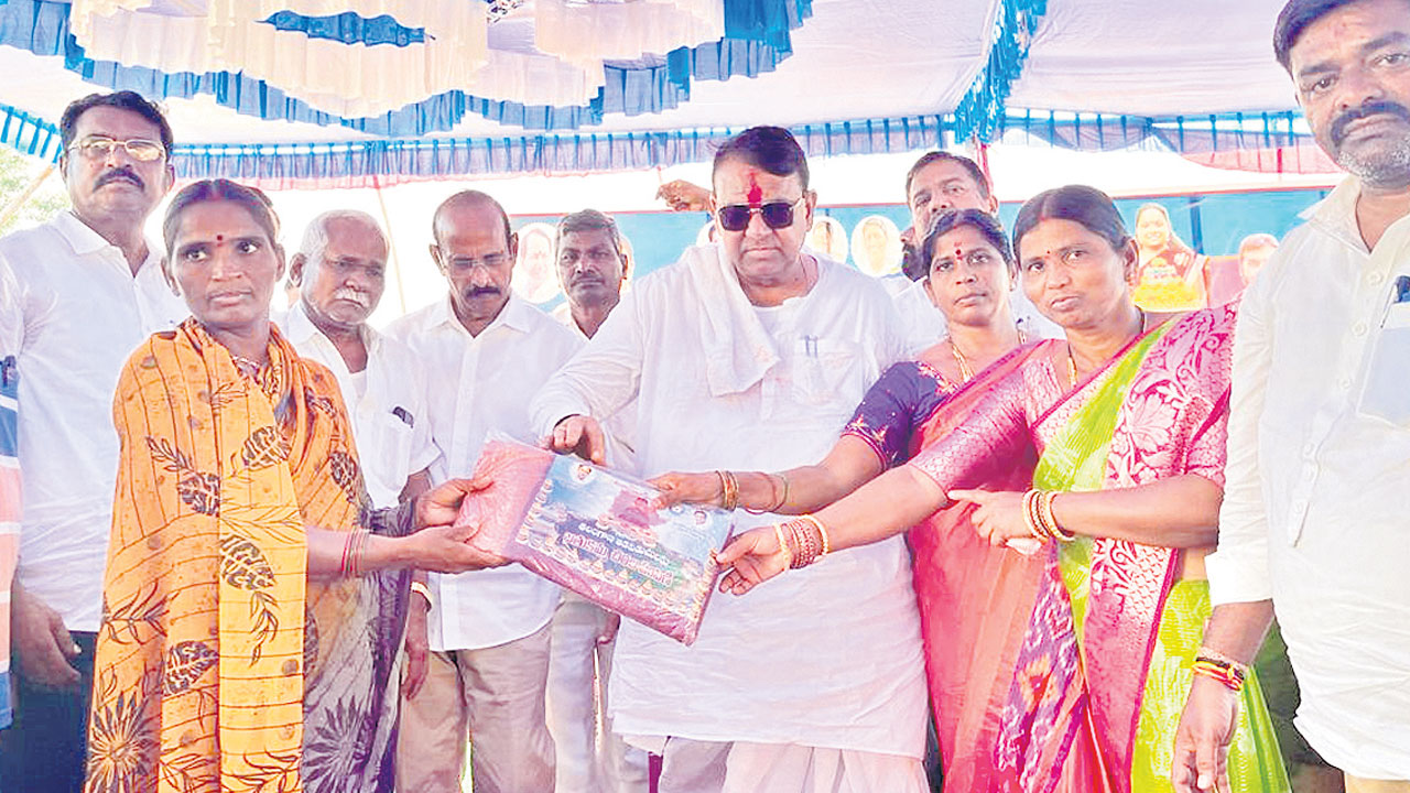 సహకార సంఘాలకు రైతులే యజమానులు