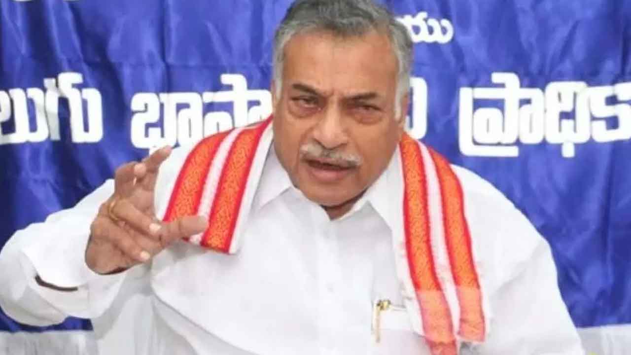 ఎన్టీఆర్‌కు భారతరత్న అడ్డుకుంది చంద్రబాబే : యార్లగడ్డ