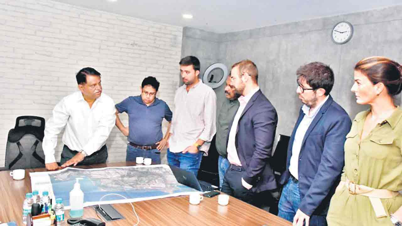 ఫార్ములా-ఈ పనుల పర్యవేక్షణ