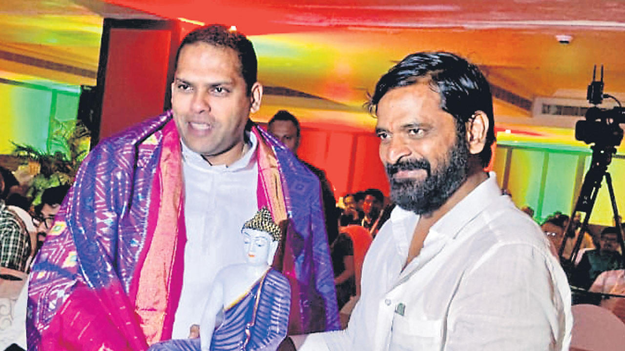 శ్రీలంకకు రండి.. పర్యాటకాన్ని ఆస్వాదించండి