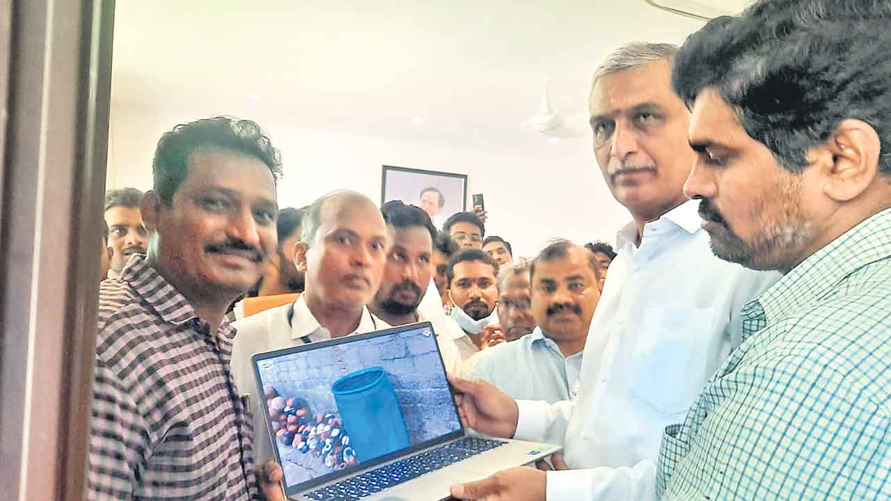 డెంగీ నివారణకు అధికారులు చర్యలు తీసుకోవాలి