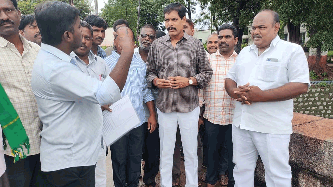 నిజాంసాగర్‌ నీటి విడుదలను పెంచాలి