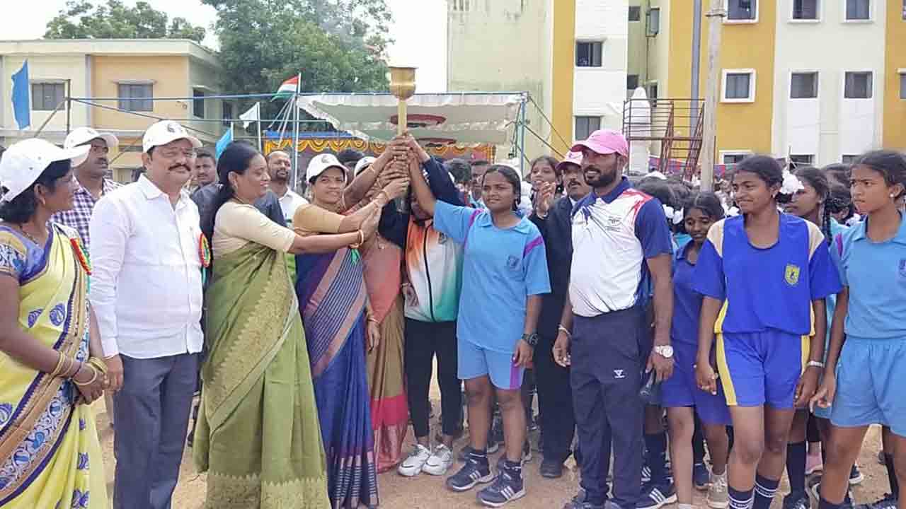 స్వరాష్ట్రంలో క్రీడలకు పెద్దపీట