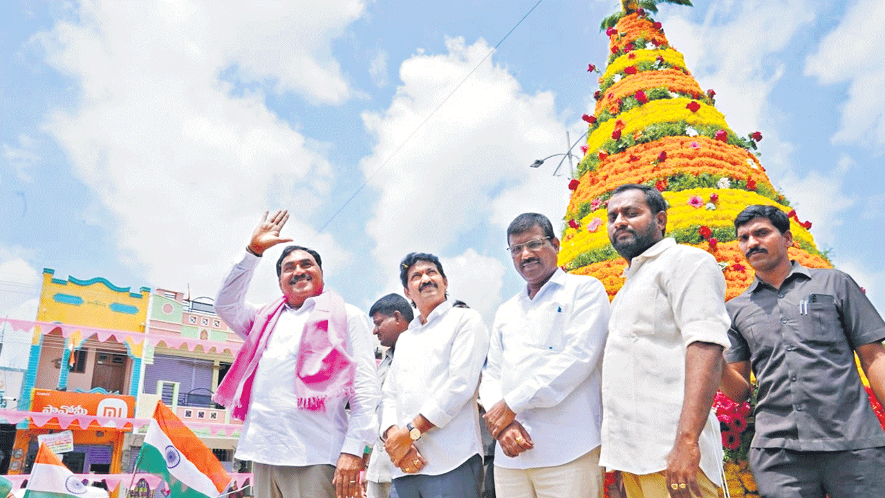 గాడ్సేవారసులు బీజేపీ నాయకులు నేటి బీజేపీ నాయకులు