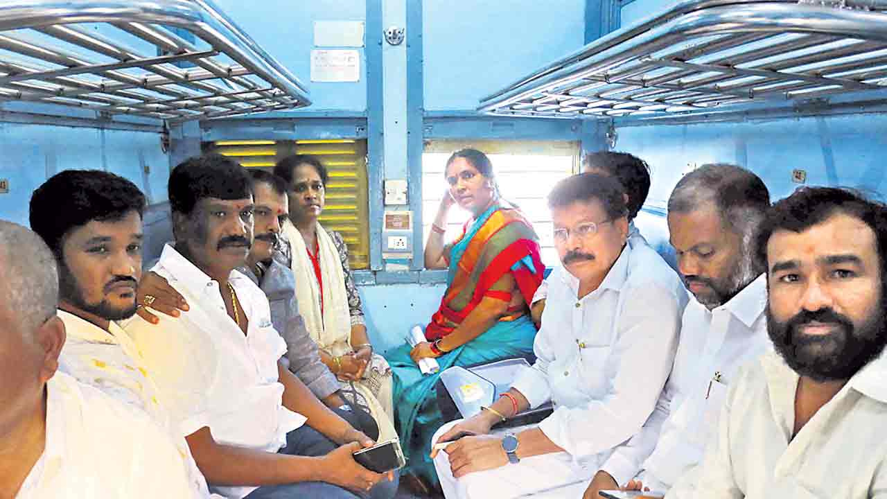 మెతుకుసీమకు రైలు కూత