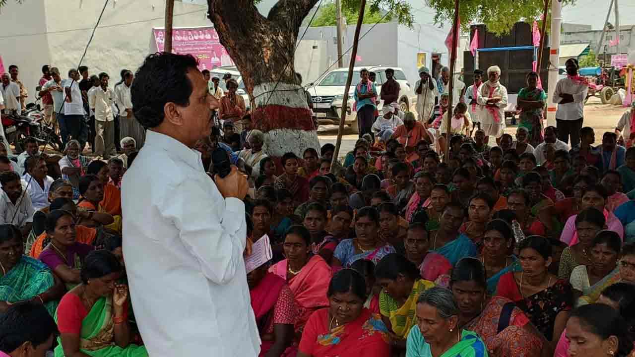 ప్రతి గడపకూ ప్రభుత్వ పథకాలు