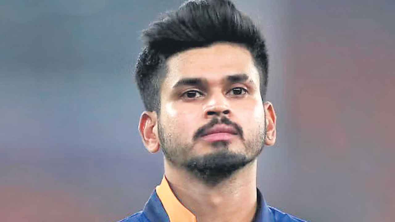 షమీ ఔట్‌.. శ్రేయస్‌ ఇన్‌