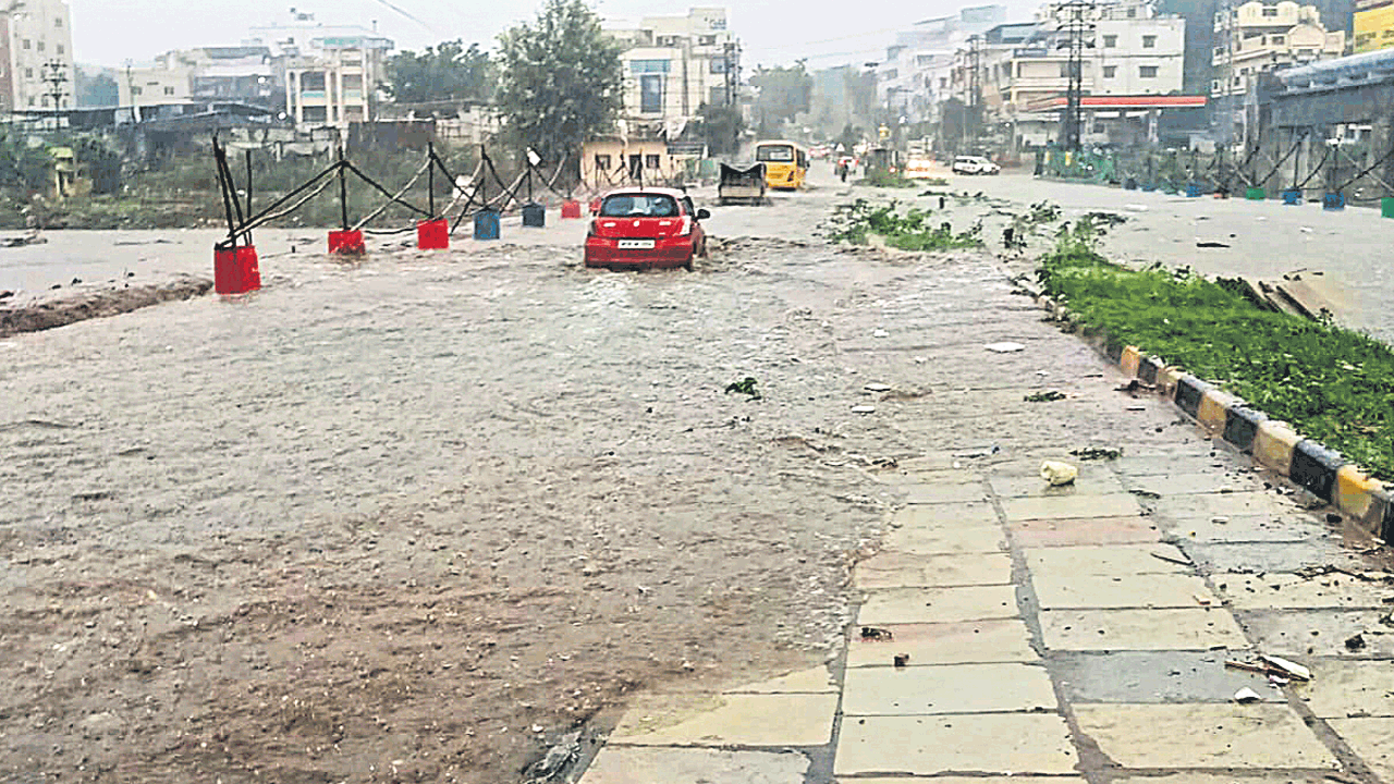 మరో మూడు రోజులు గ్రేటర్‌కు భారీ వర్షసూచన