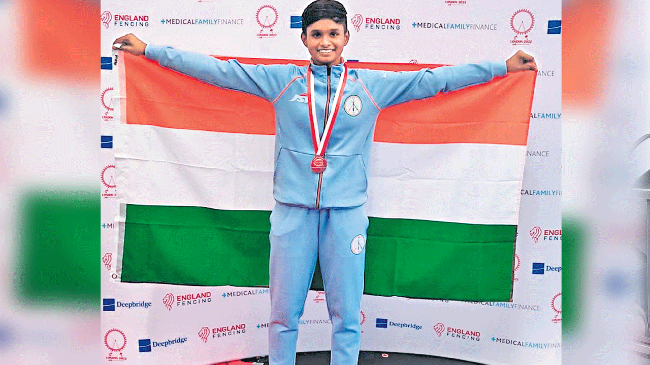 ఫెన్సింగ్‌ స్టార్‌ నజియా