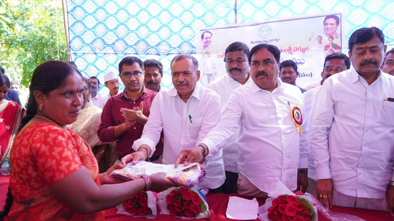 సీఎం కేసీఆర్‌ది.. సంక్షేమ పాలన