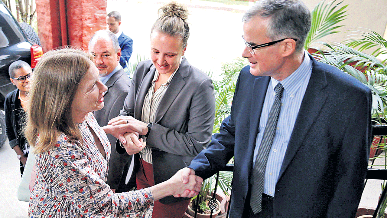 యూఎస్‌ కాన్సుల్‌ జనరల్‌గా జెన్నిఫర్‌ బాధ్యతలు