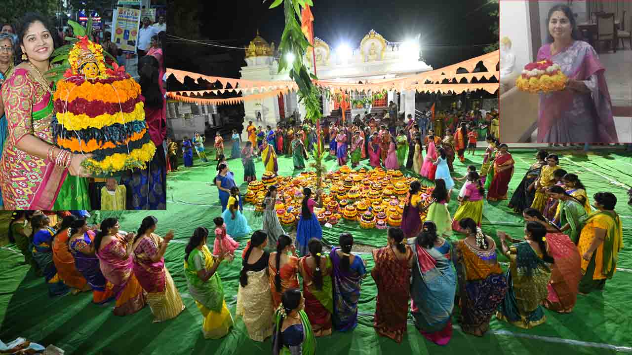 శ్రీగౌరీ నీ పూజ ఉయ్యాలో.. ఒక్కేసి.. పువ్వేసి సందమామా..