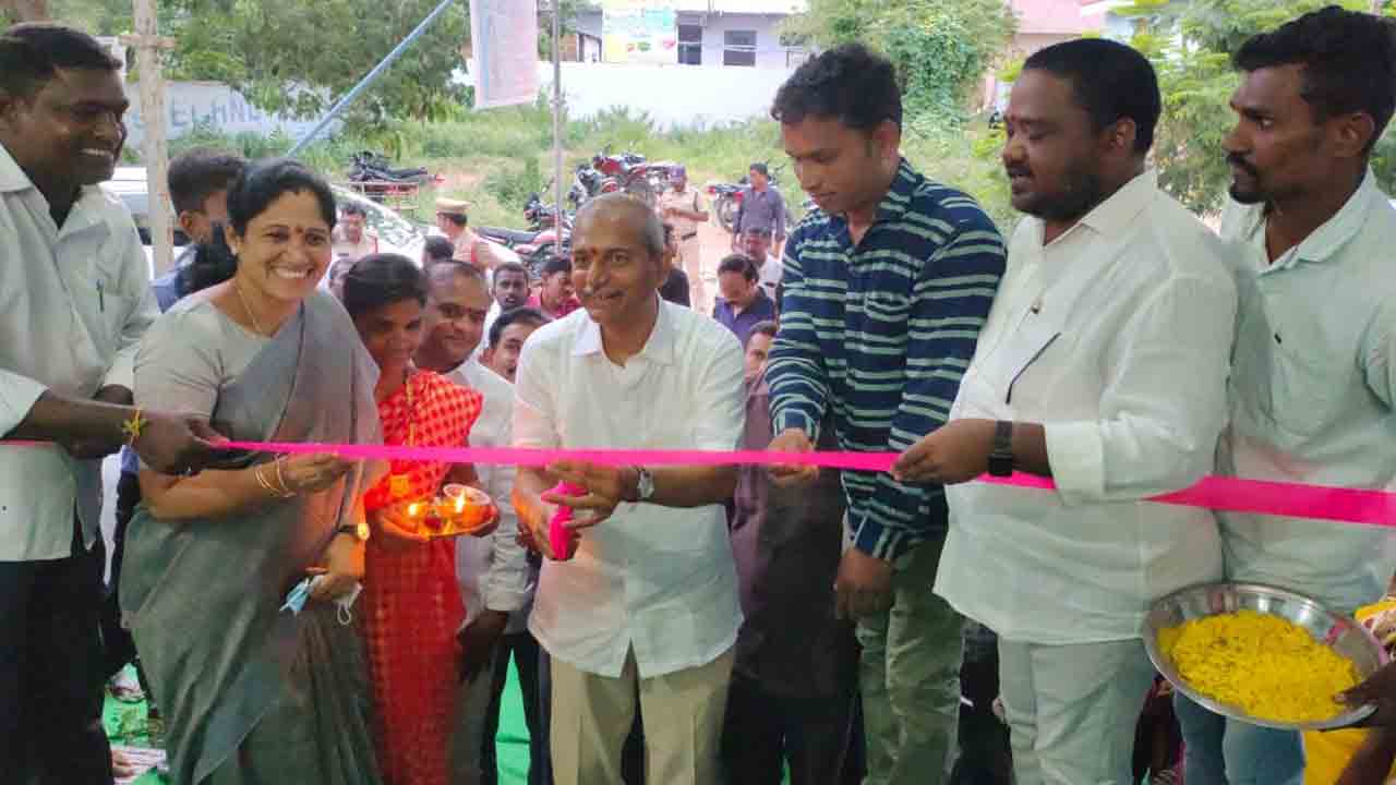 ఆర్థిక సాధికారతకే దళితబంధు