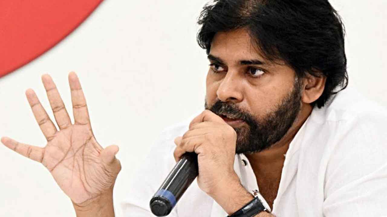 ఏపీలో కళావిహీనంగా మారిన గురుపూజోత్సవం : పవన్‌కల్యాణ్‌