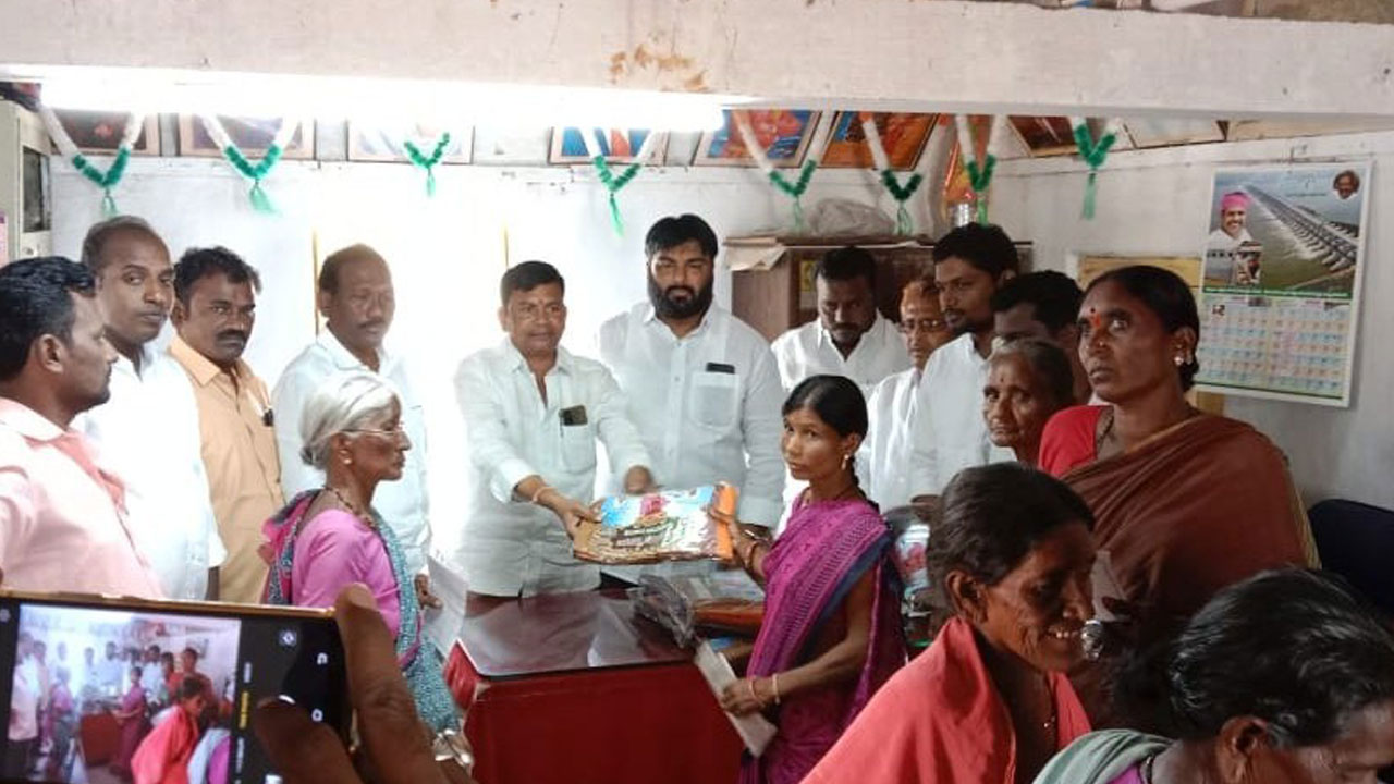 అన్ని పండుగలకు ప్రాధాన్యం