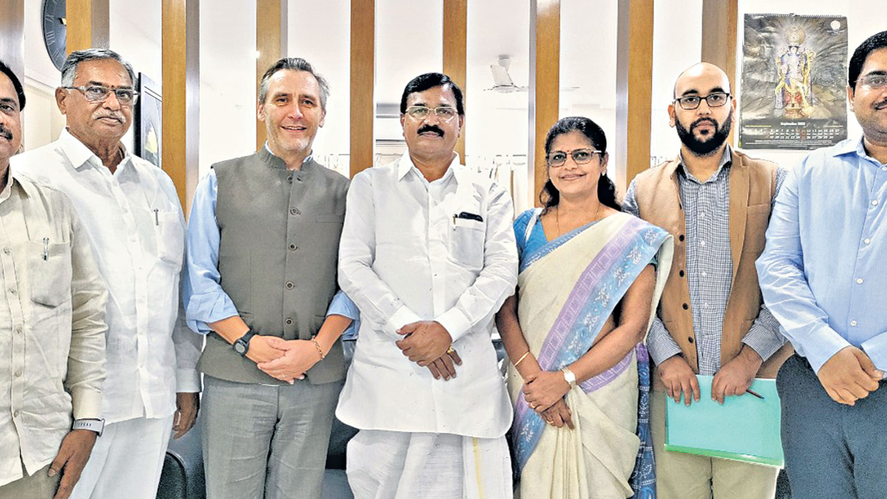 రాష్ట్ర వ్యవసాయ పథకాలు బాగున్నాయి