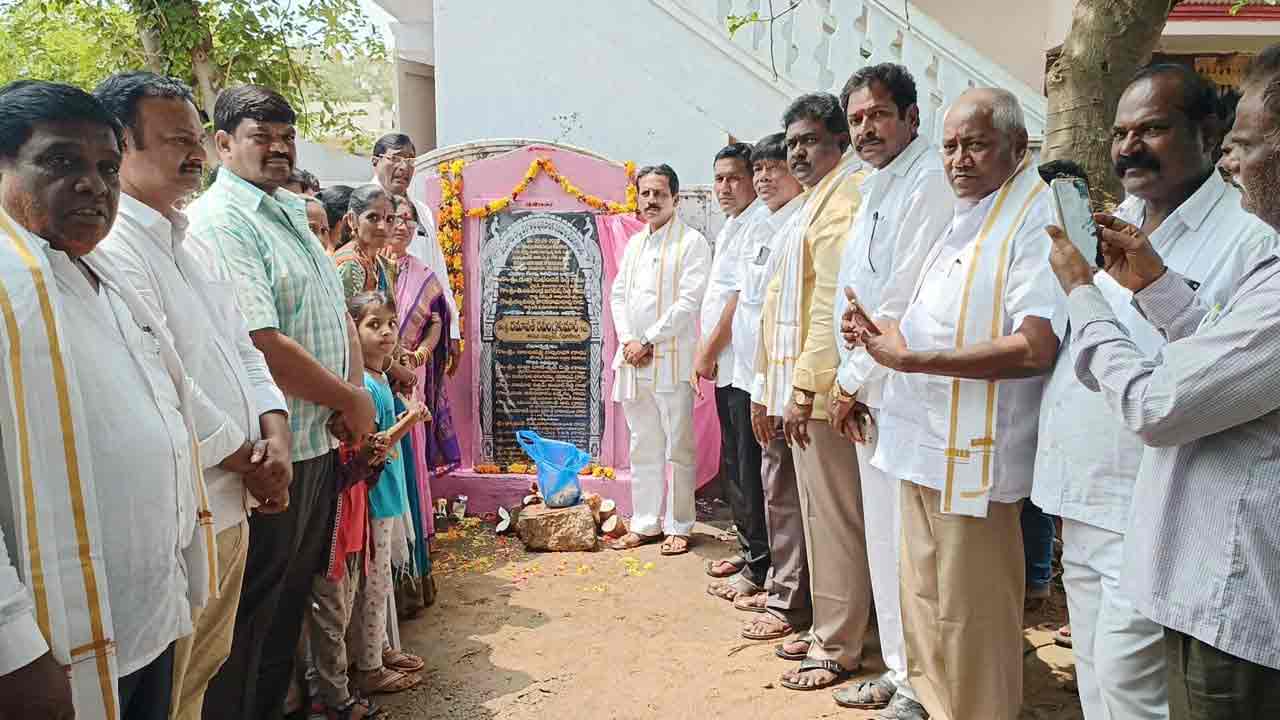 దేవరకొండ మున్సిపాల్టీని ఆదర్శంగా తీర్చిదిద్దుతా