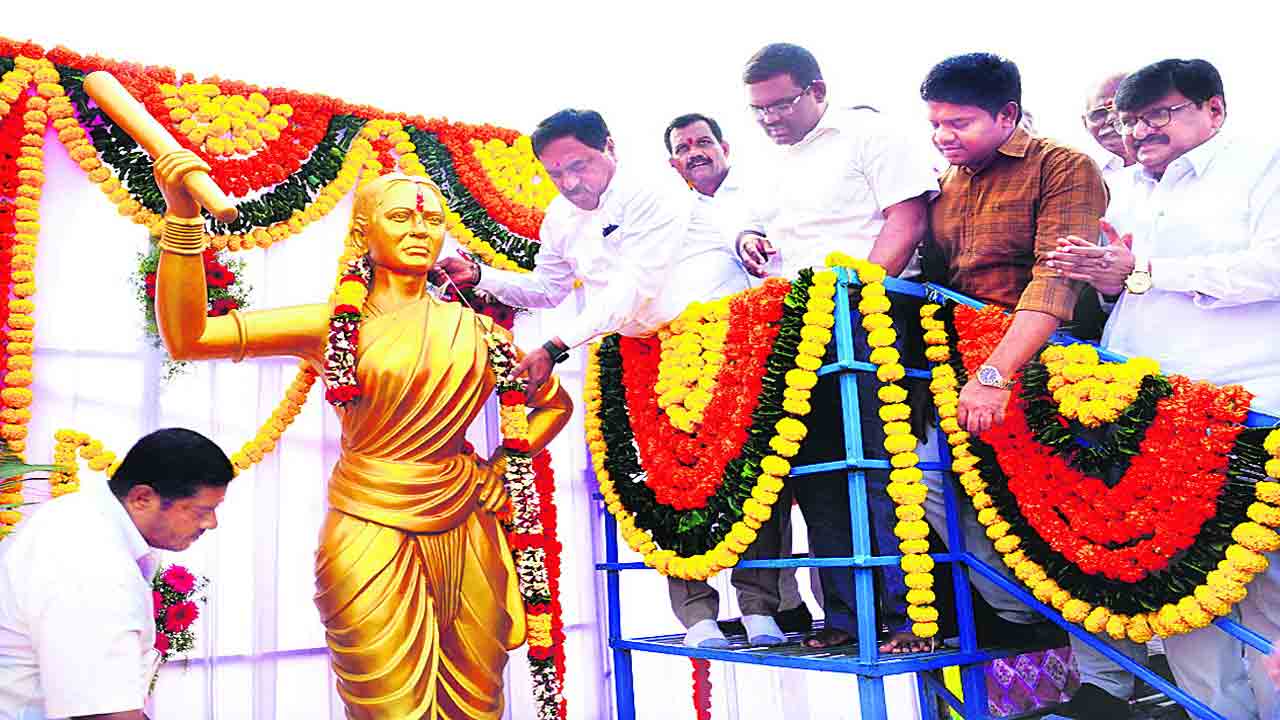 ఐలమ్మ స్ఫూర్తితోనే తెలంగాణ సాధించాం