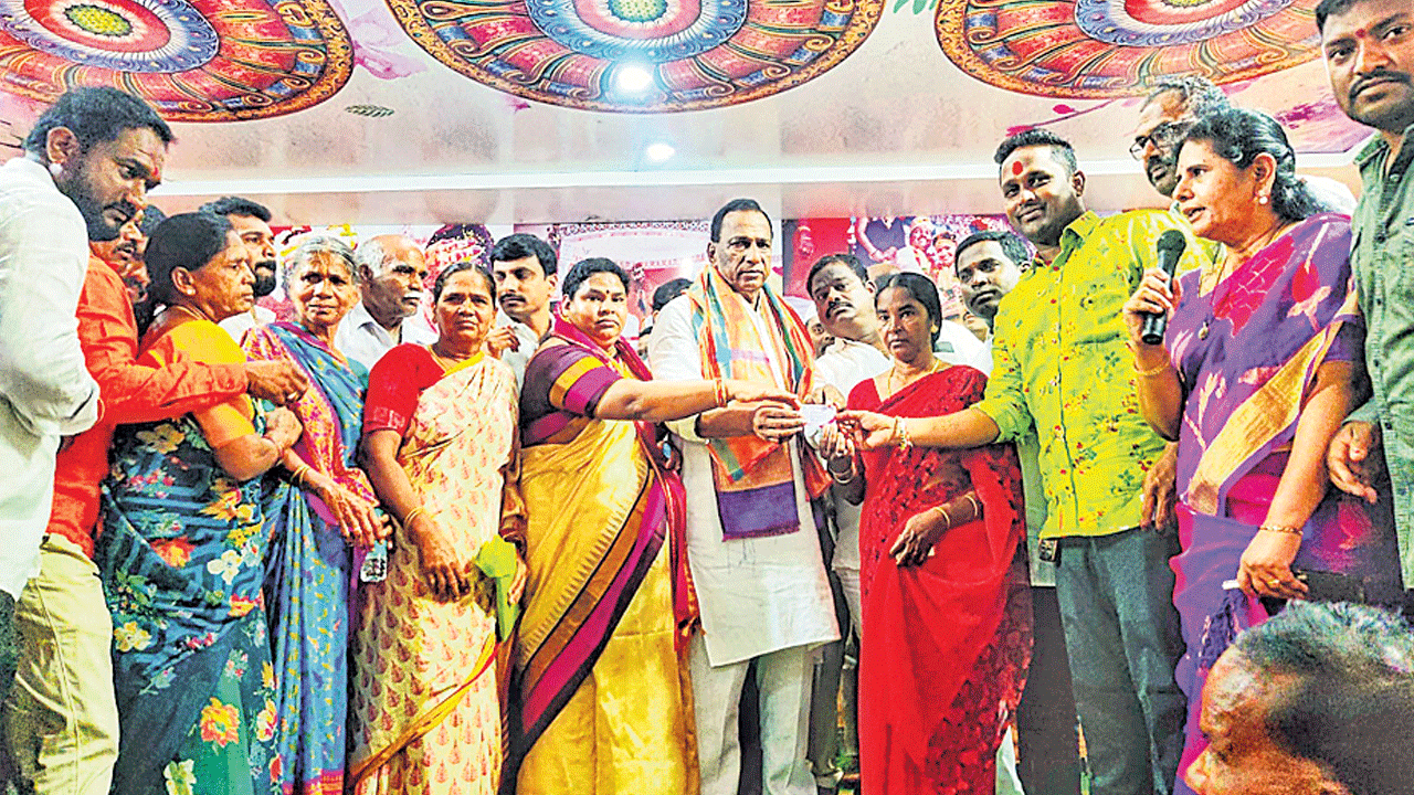 ఆసరాతో భరోసా