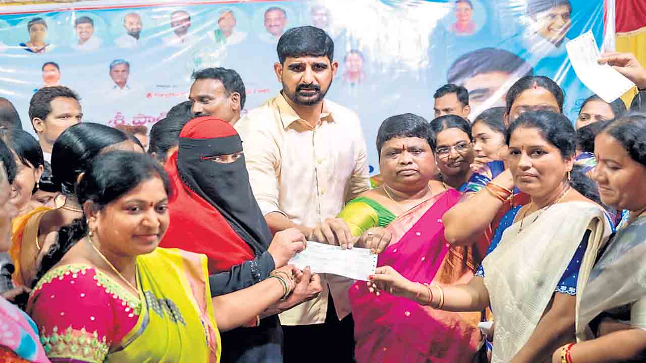 విద్వేషాలు రెచ్చగొట్టే బీజేపీని నమ్మొద్దు