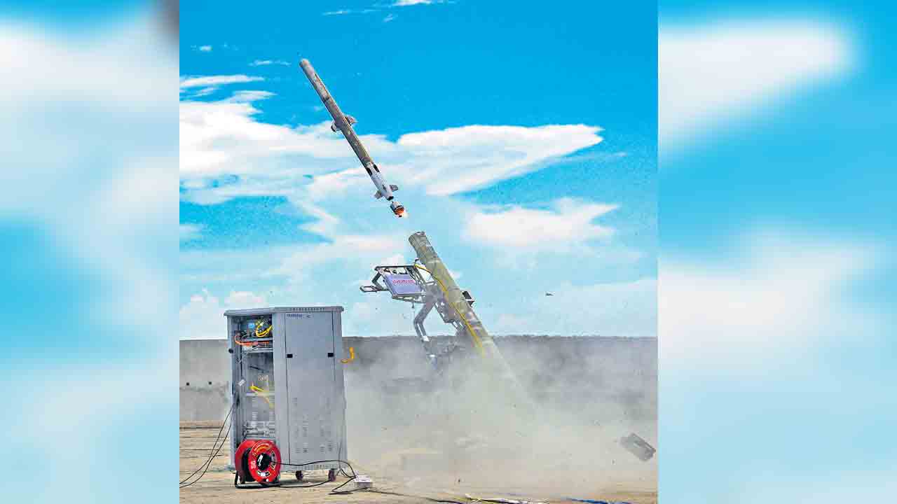 అతి స్వల్ప శ్రేణి క్షిపణి పరీక్షలు సక్సెస్‌