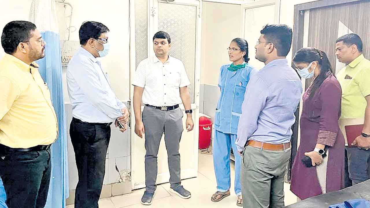 అనుమతులు, మౌలికవసతులు లేని వాటిపై చర్యలు