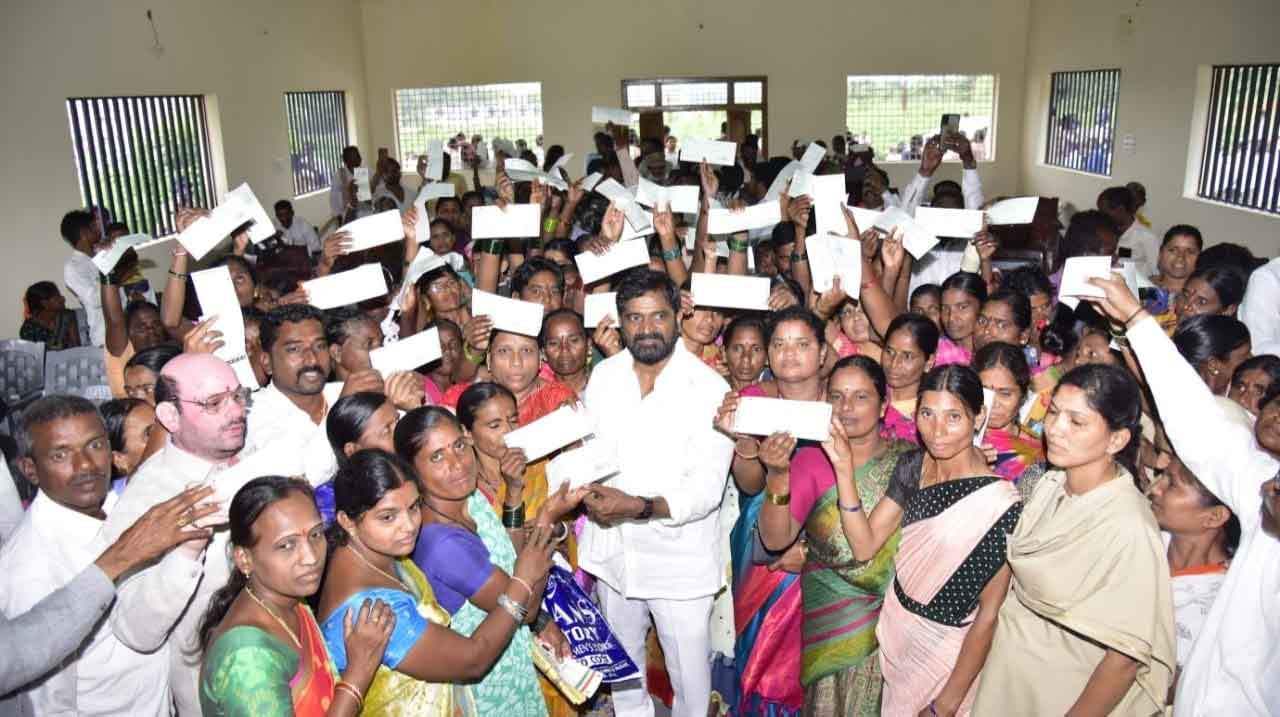 ఆపదలో అండగా ఉంటా..