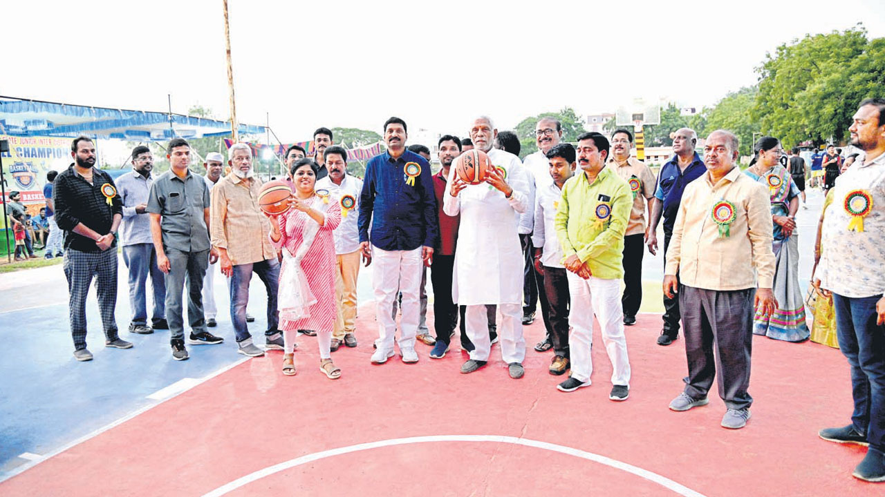 గెలుపే లక్ష్యంగా ఆడాలి