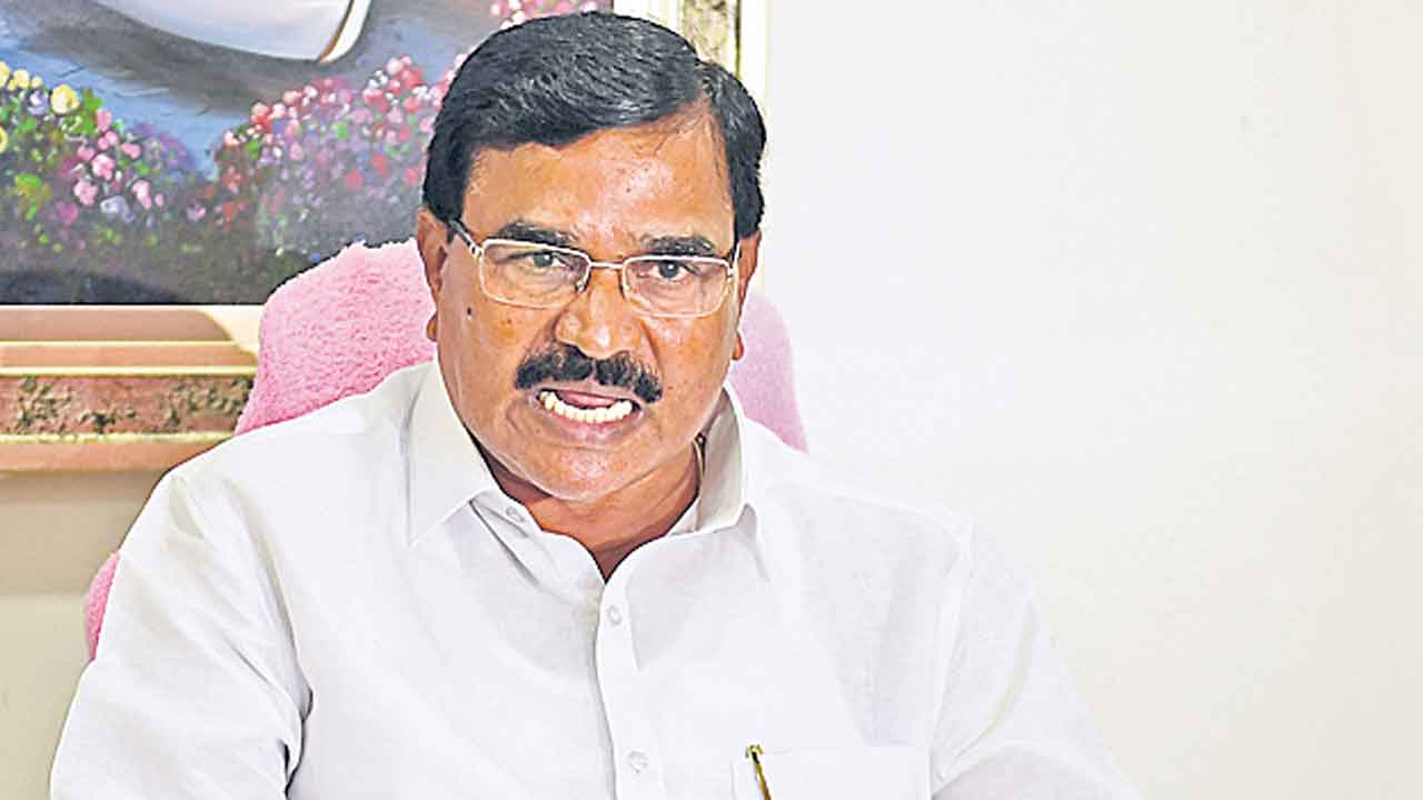 నిజాలు చెప్పటం నేర్చుకోండి