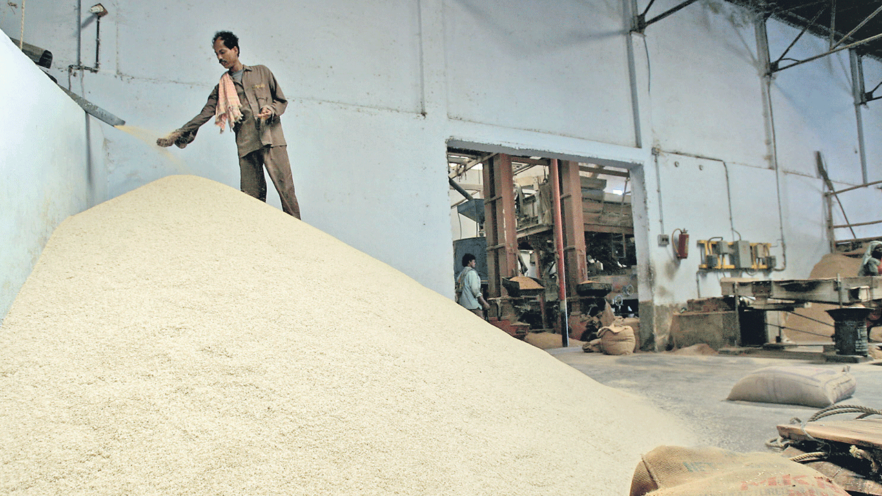 భారత్‌లో బువ్వకు కరువు!