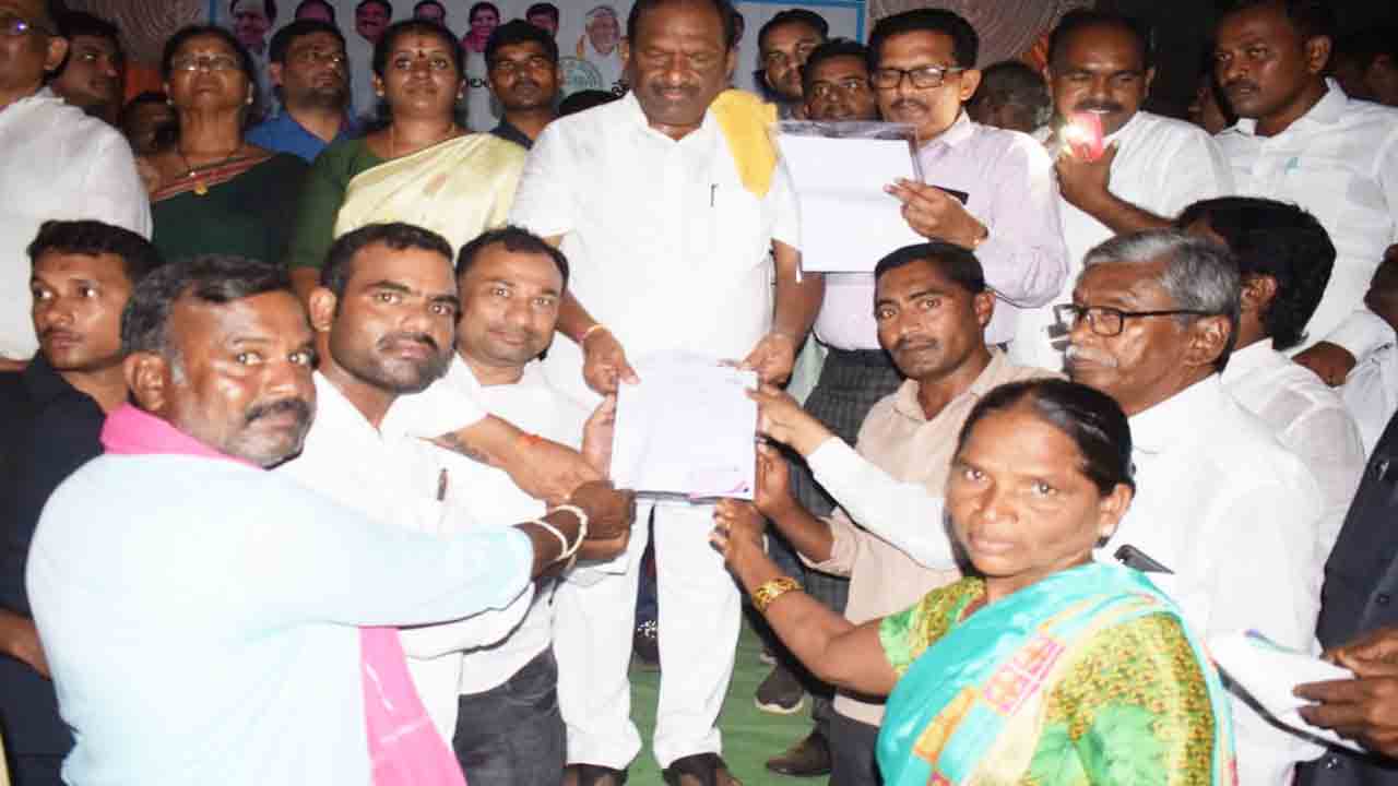 ధర్మపురిని టెంపుల్‌ సిటీగా మారుస్తాం