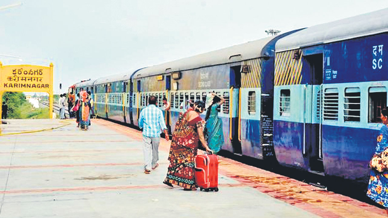 కొత్త రైళ్లు లెవ్వు.. ఉన్నయి ఆగవు